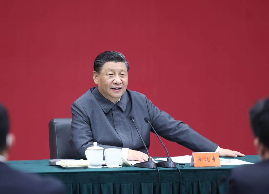 图文故事丨习近平总文牍同东说念主民教师在沿路