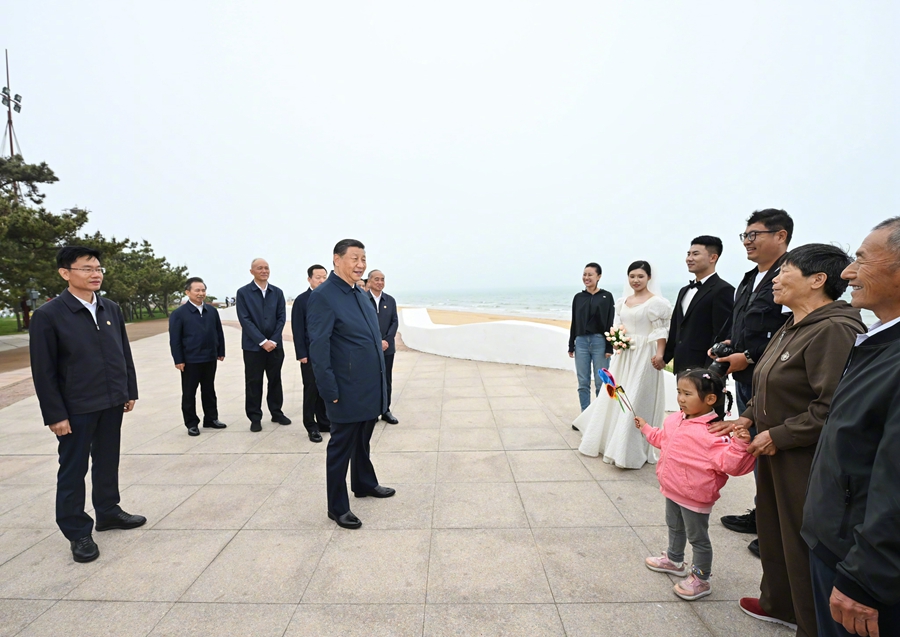 习近平在山东日照市考察调研