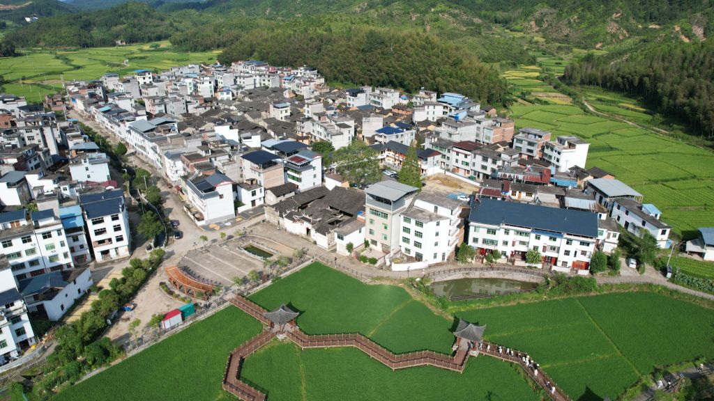 赓续长征精神 奋进复兴征程丨风展红旗物华新——福建长征出发地的故事与新章